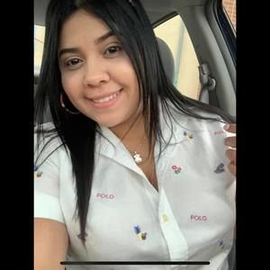 Meet your Posher, Estefanie